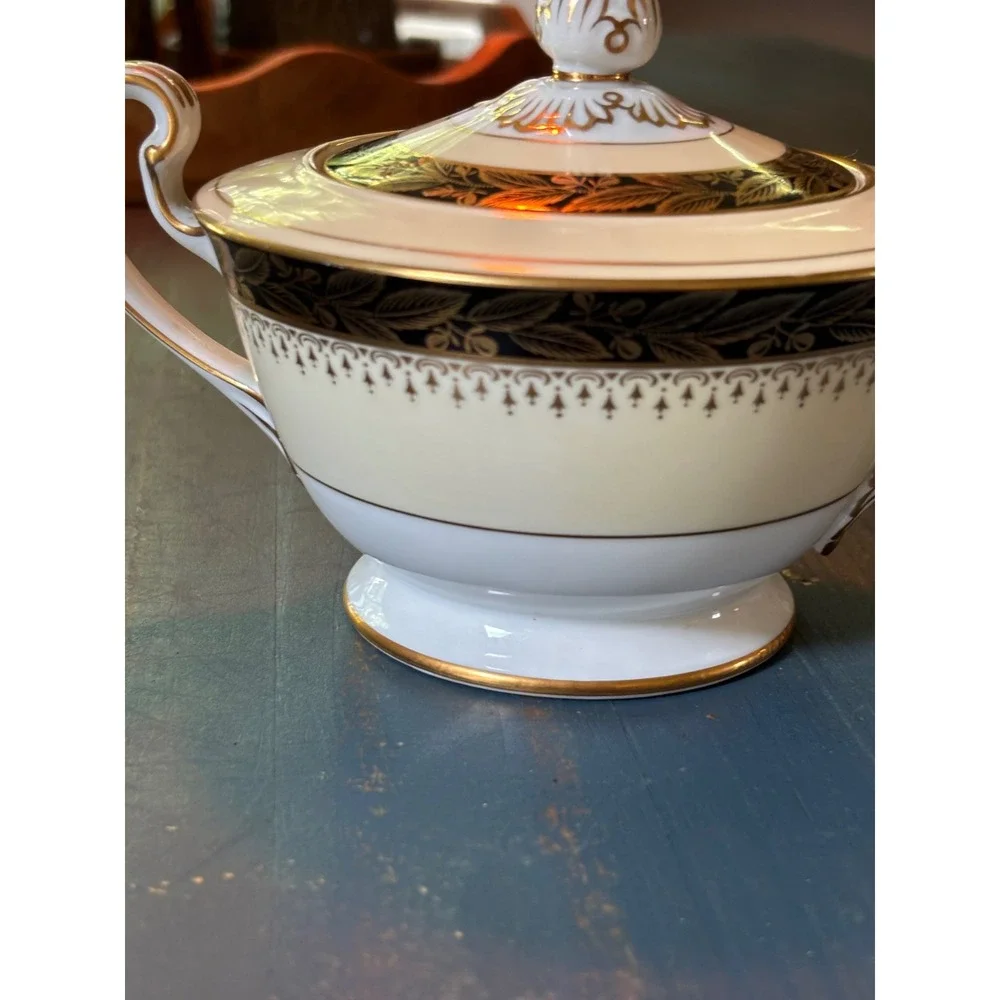 Noritake China Sugar Bowl with Lid Black Gold Encrusted Laurel Japan Cream White